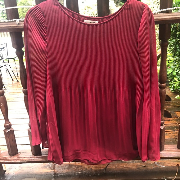 Max Studio Tops - Max Studio Ruby Chiffon top with bell sleeves